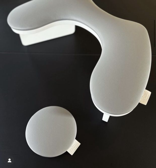 Hovedbilde Nail Arm Rest by DeiDai